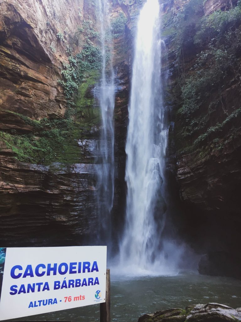 Cachoeira Santa Bárbara no Complexo do Poço Azul