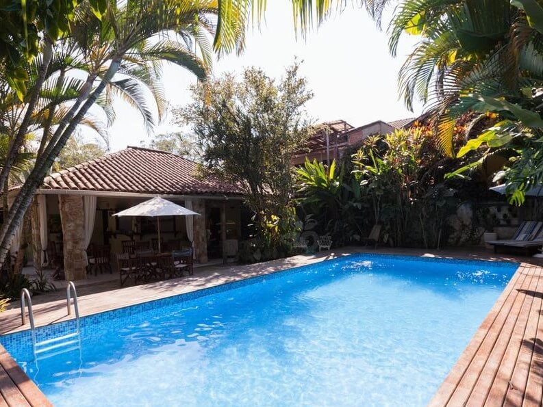 Piscina do Eliconial Paraty Pousada