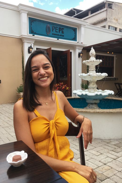 Provando o chocolate da Pepe Chocolates, em Santa Teresa, no Espírito Santo