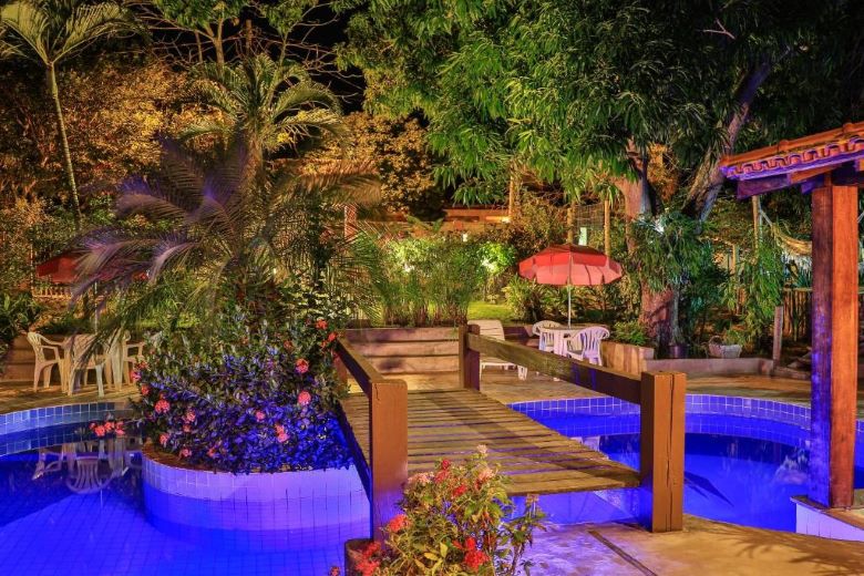 Área da piscina na Pousada das Araras