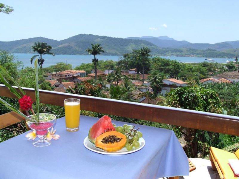 Vista do mar na Pousada Morro do Forte, uma das melhores pousadas de Paraty