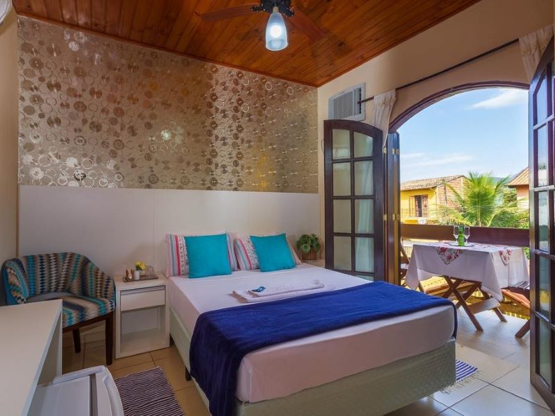 Quarto com varanda na Pousada Recanto do Jabaquara